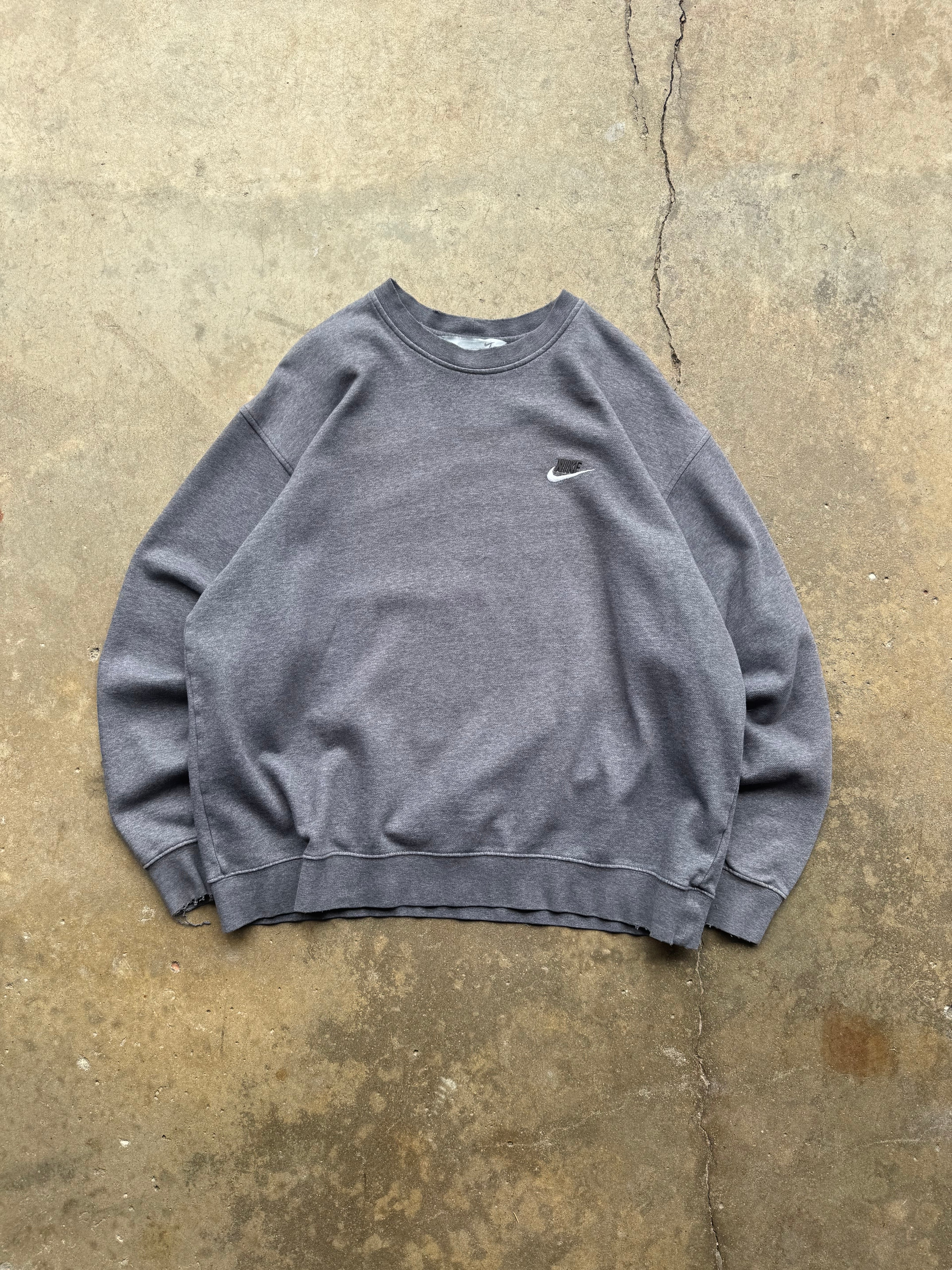 (L) 00s Nike Essential Logo Crewneck