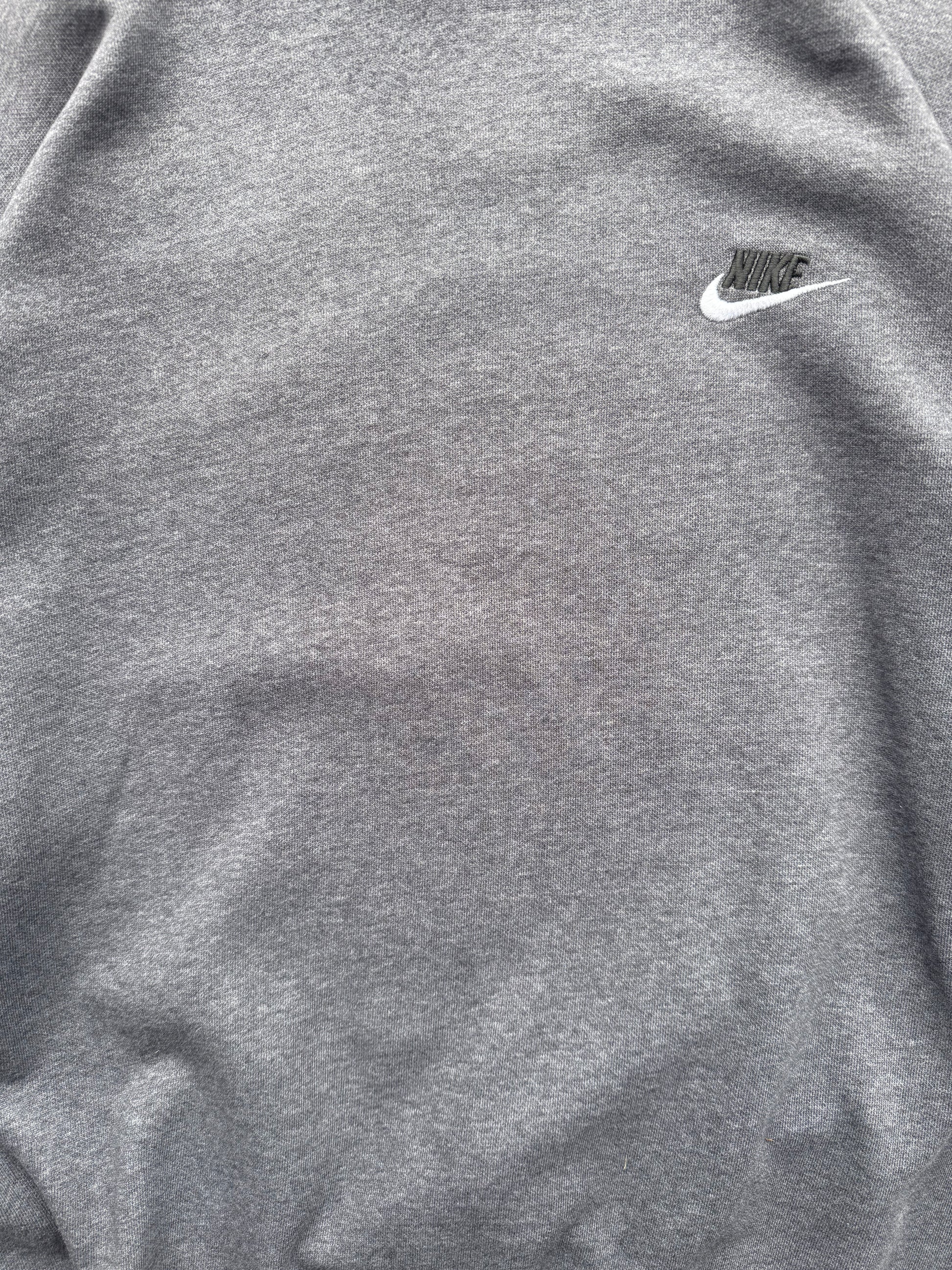 (L) 00s Nike Essential Logo Crewneck