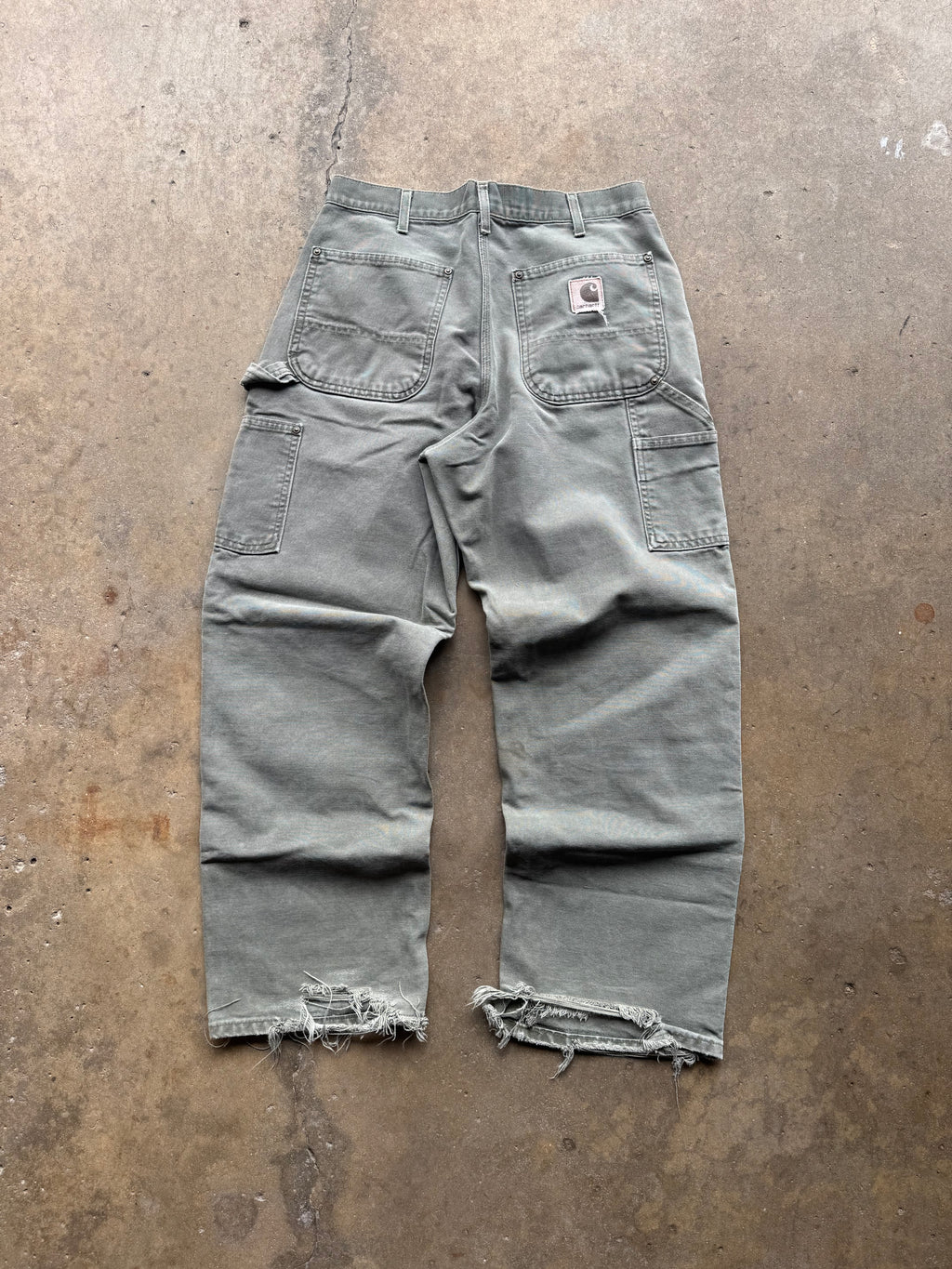 (32) 00s Olive Green Carhartt Double Knee Pants