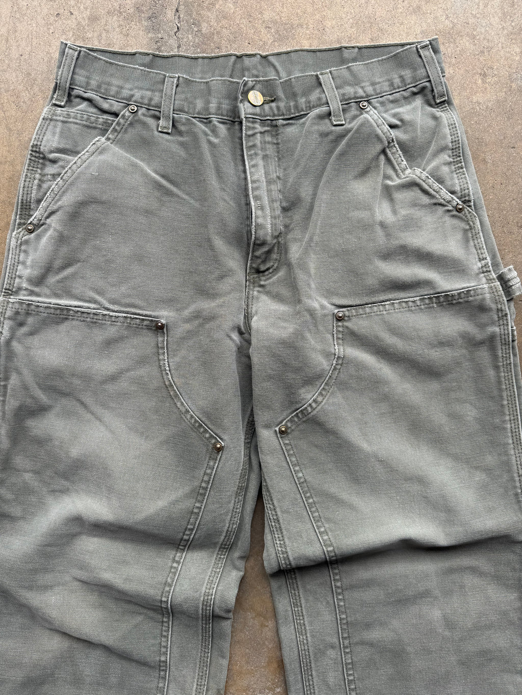 (32) 00s Olive Green Carhartt Double Knee Pants