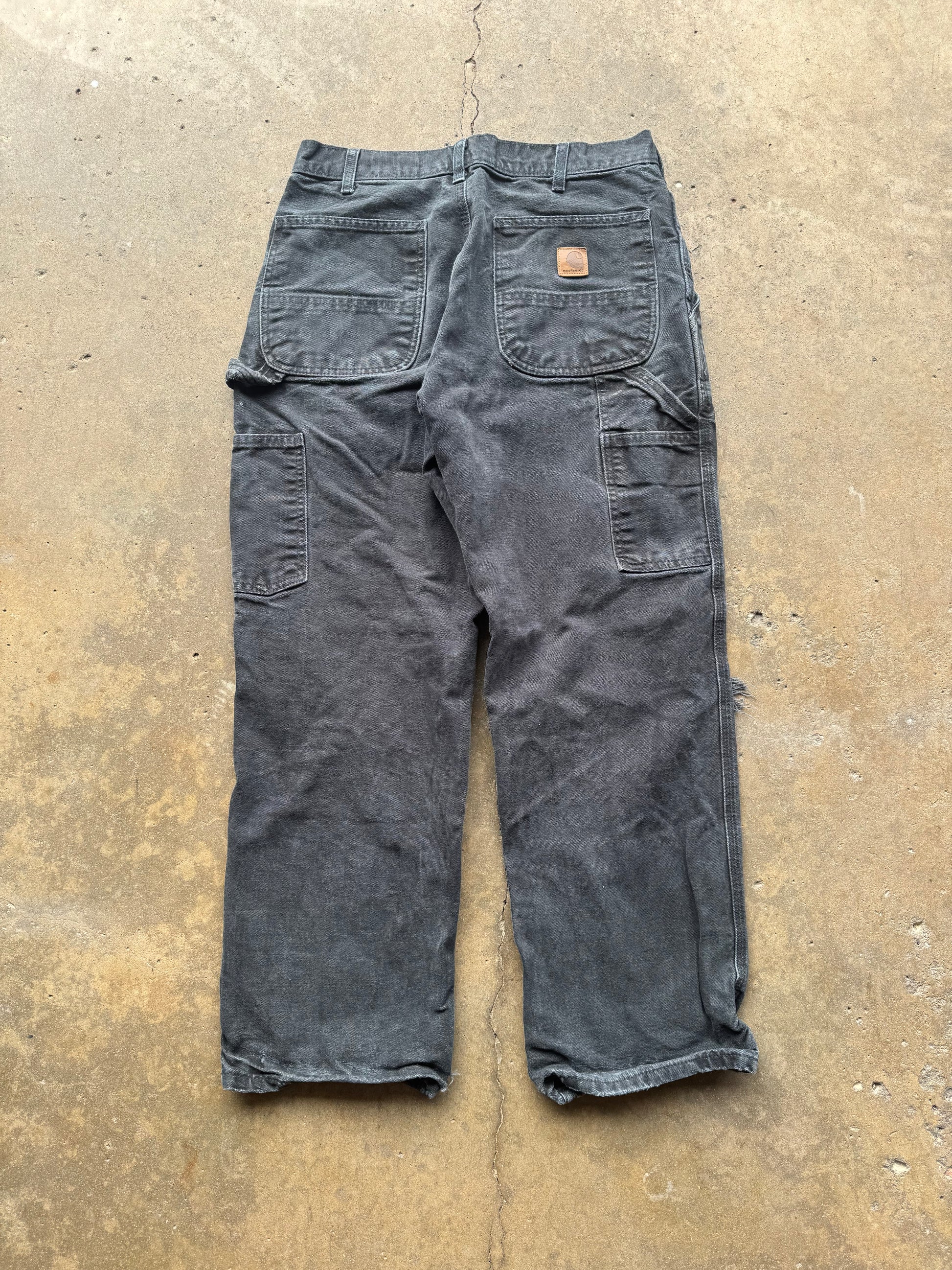 (32) 00s Faded Black Carhartt Carpenter Pants