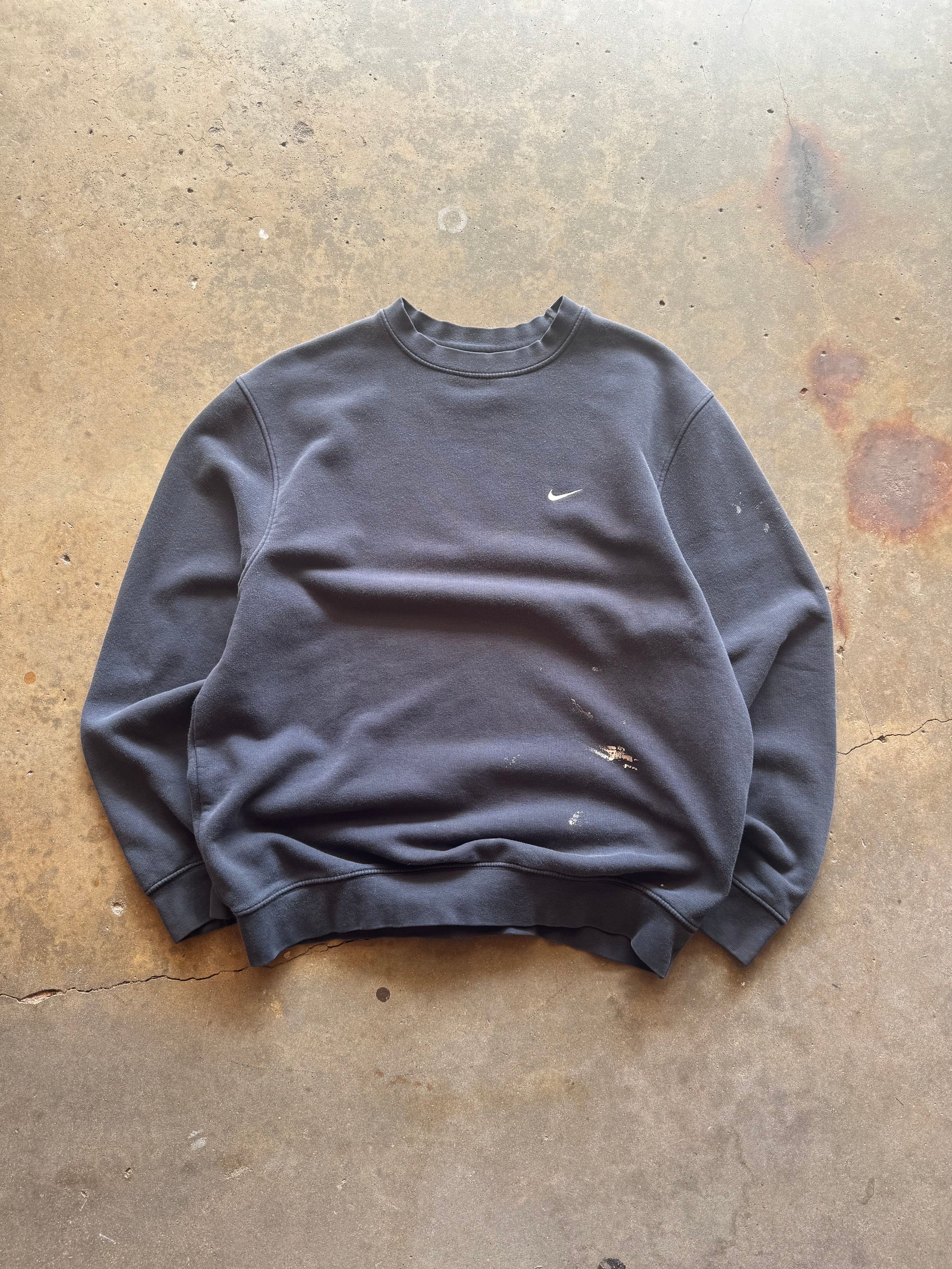 (L) 00s Black Nike Essential Logo Crewneck