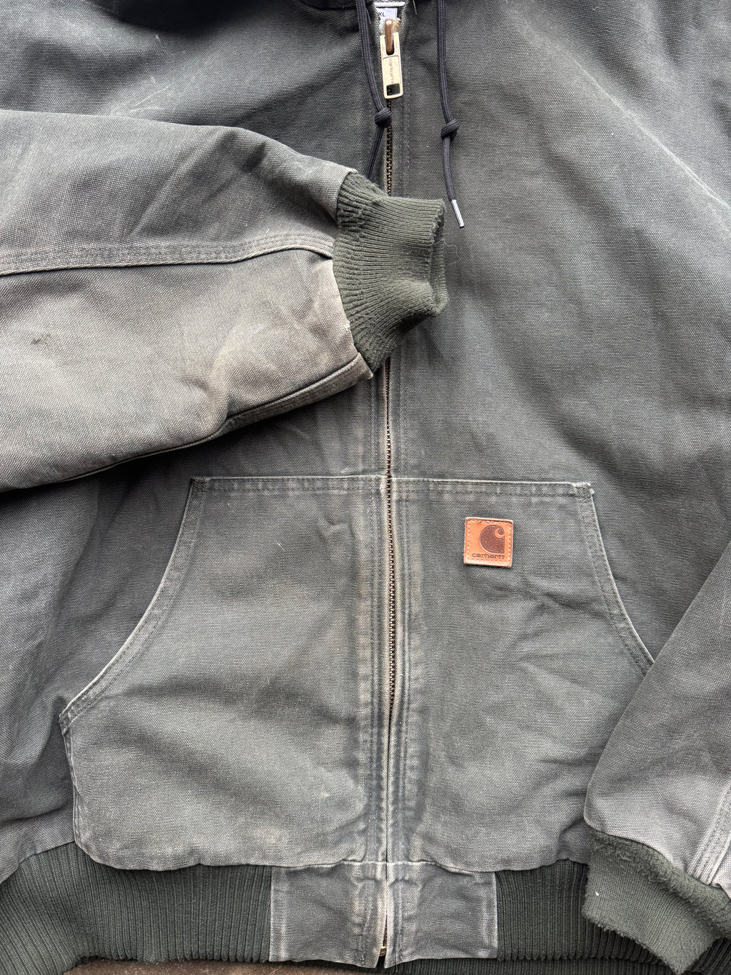 (XL) 00s Olive Green Faded Carhartt Jacket