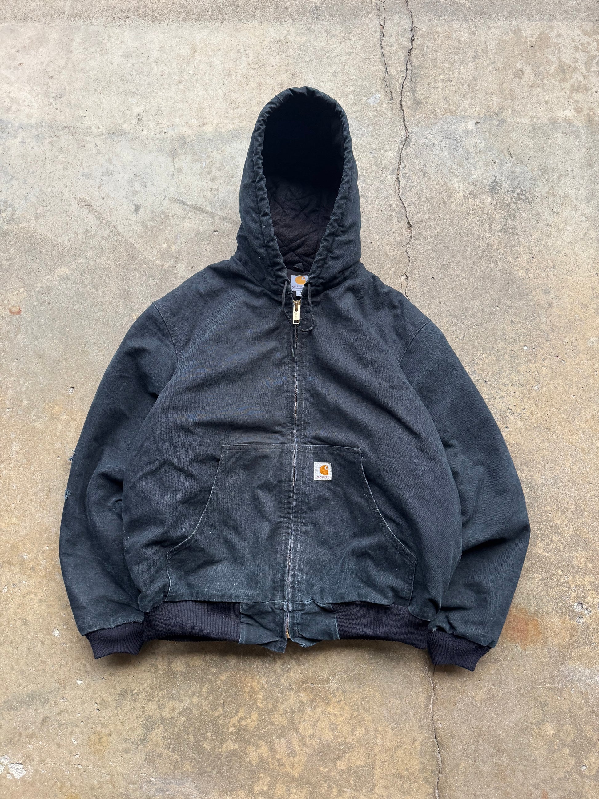 (L) 00s Faded and Thrashed Black Carhartt Jacket