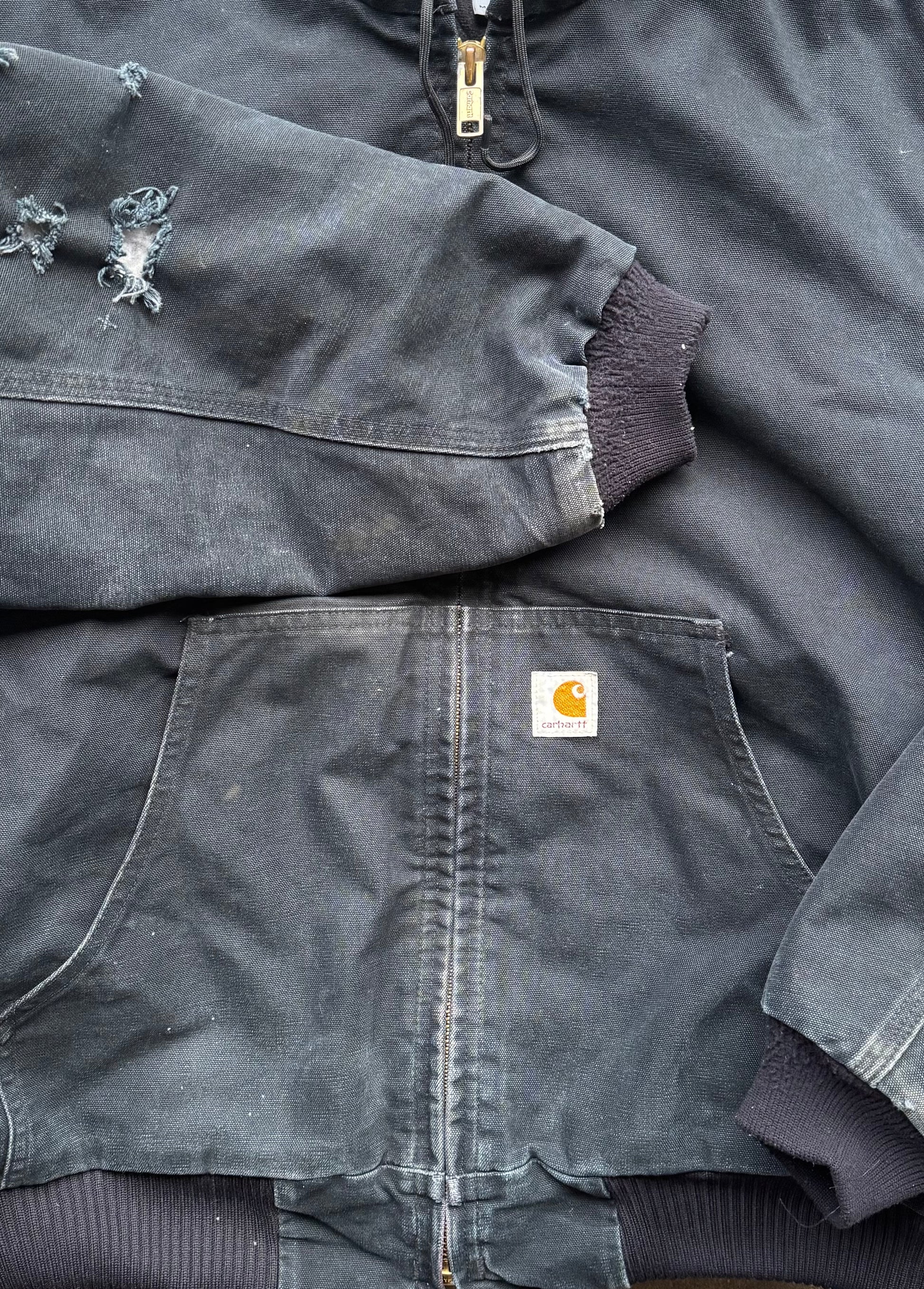 (L) 00s Faded and Thrashed Black Carhartt Jacket