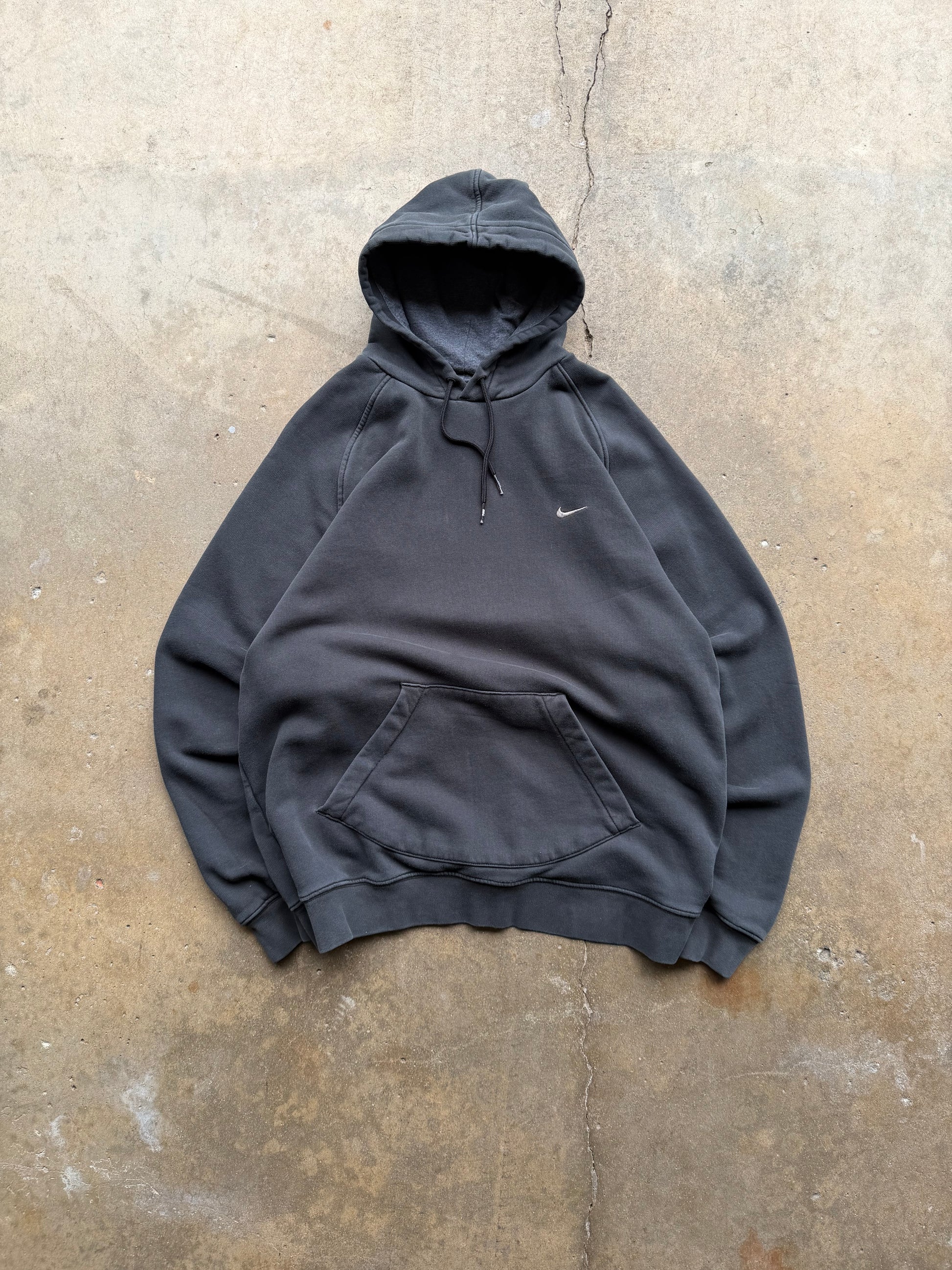 (L) 00s Black Nike Logo Hoodie