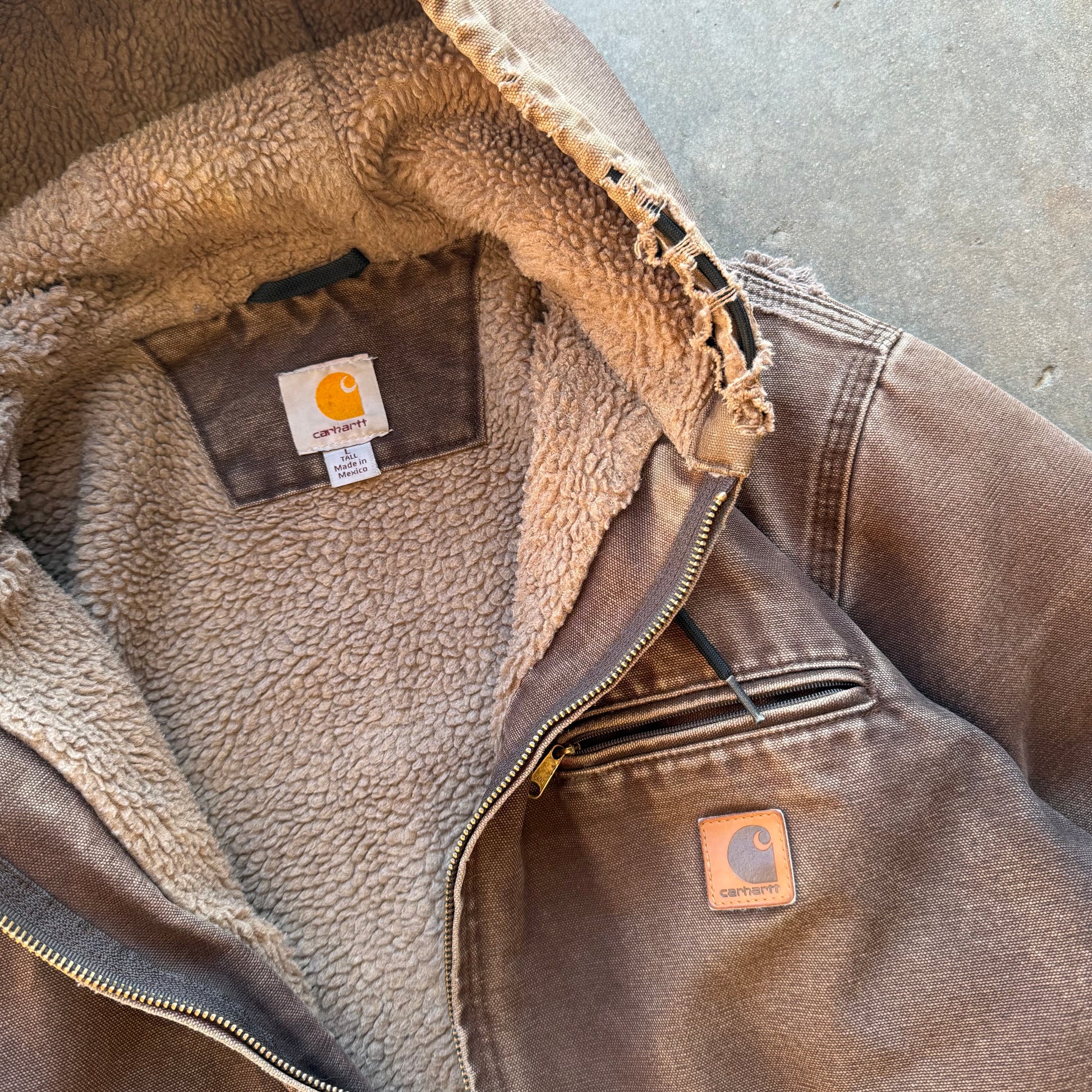 (L) 00s Distressed Mocha Brown Carhartt Hooded Detroit Jacket