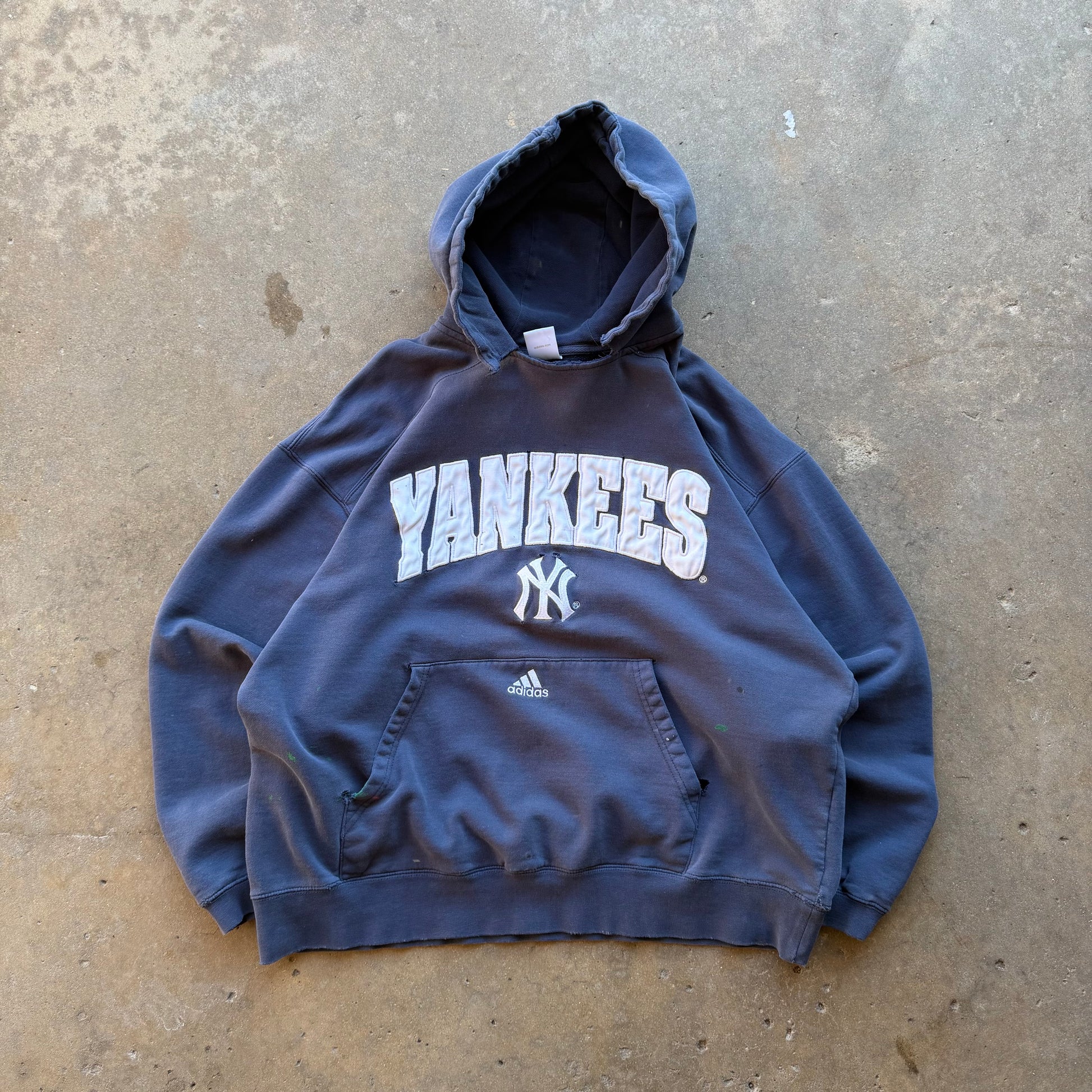 (L) 00s New York Yankees Thrashed Adidas Hoodie