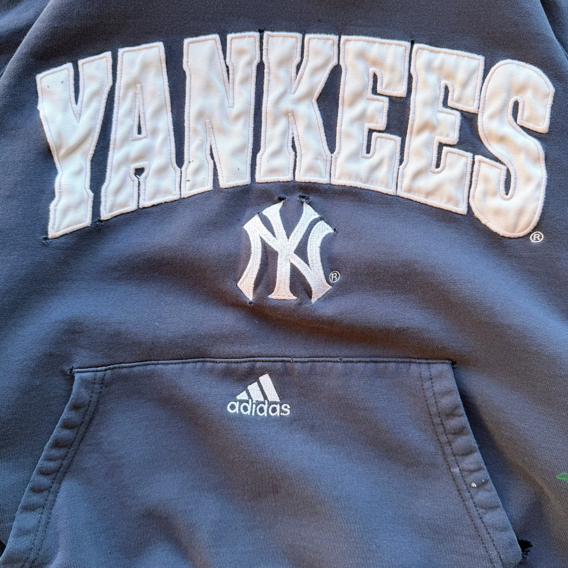 (L) 00s New York Yankees Thrashed Adidas Hoodie