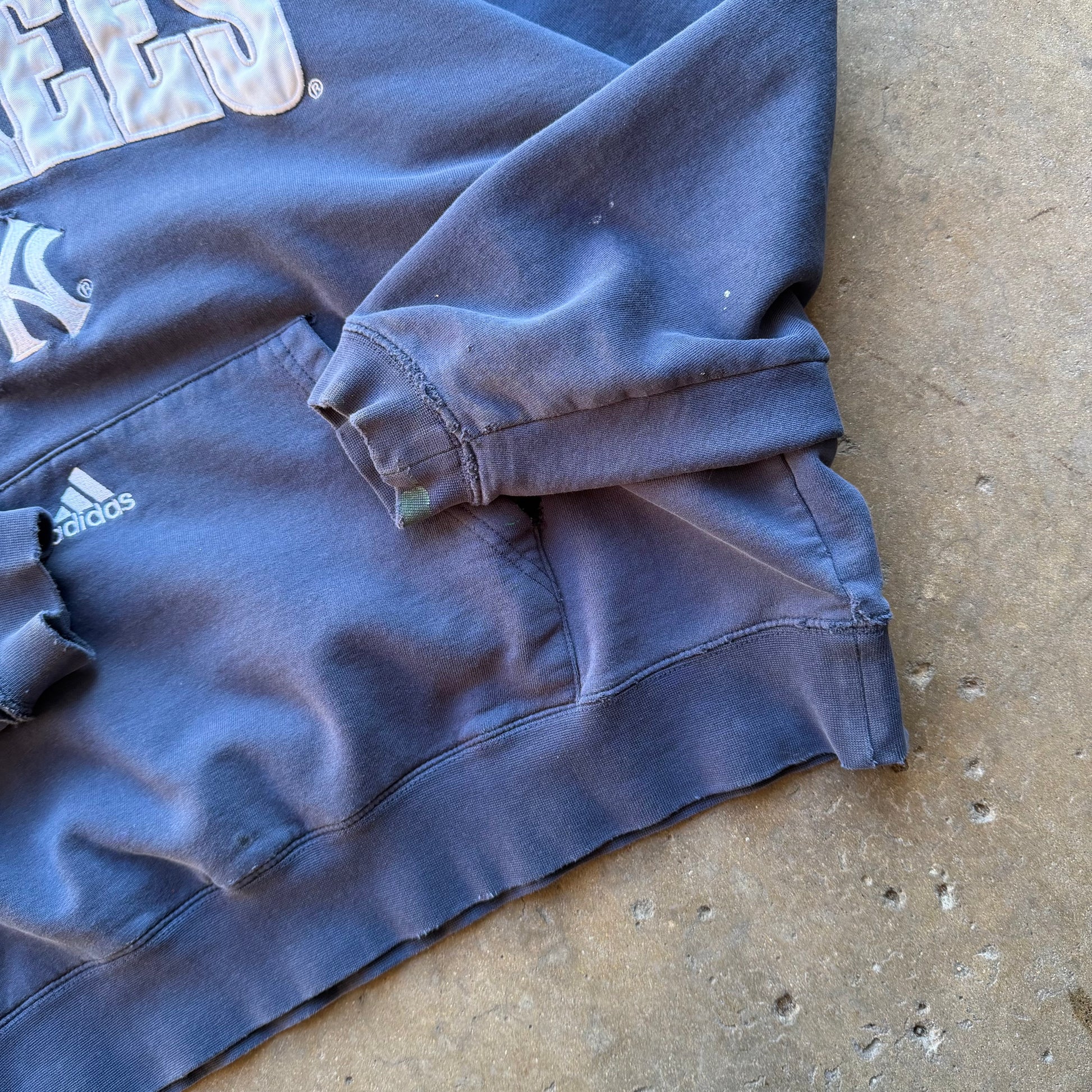 (L) 00s New York Yankees Thrashed Adidas Hoodie