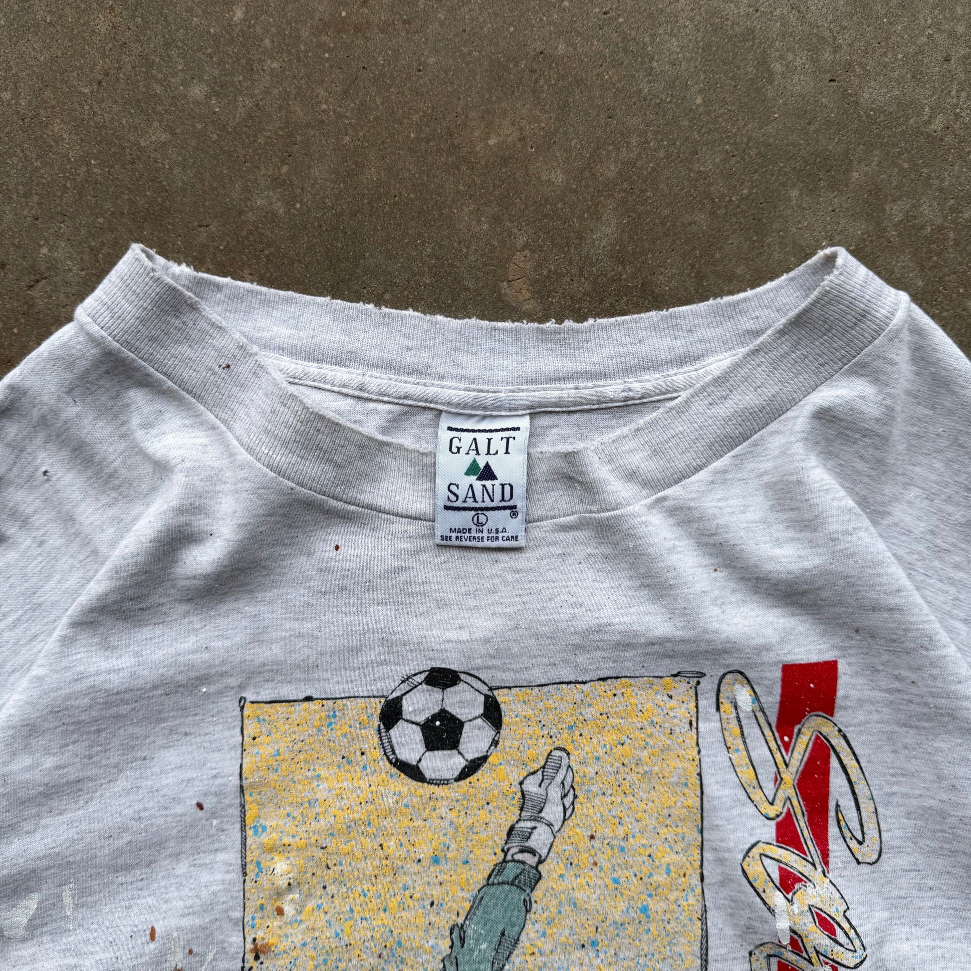(XL) 90s Wisconsin Badgers Paint Splatter Soccer Tee