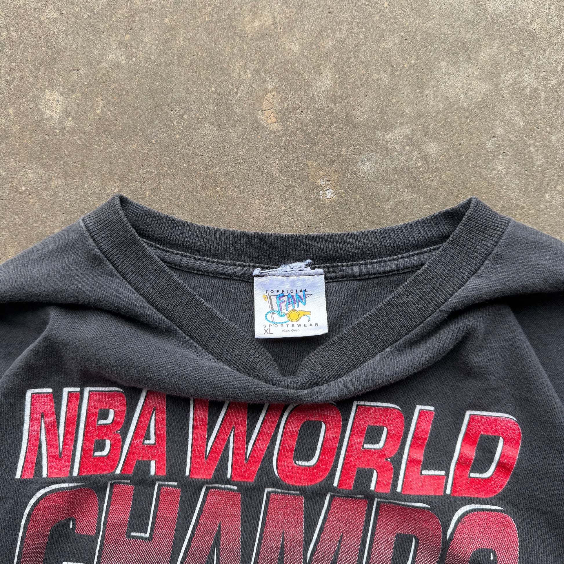 (XL) 90s Chicago Bulls World Champs Tee