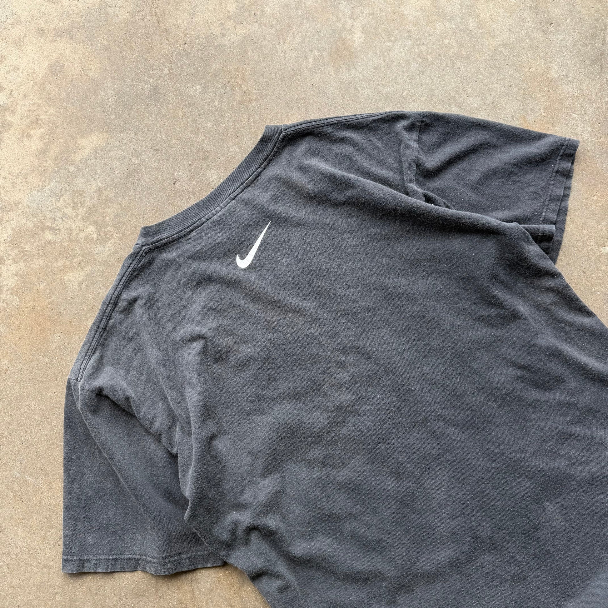 (XL) 90s Carolina Panthers Graphic Tee