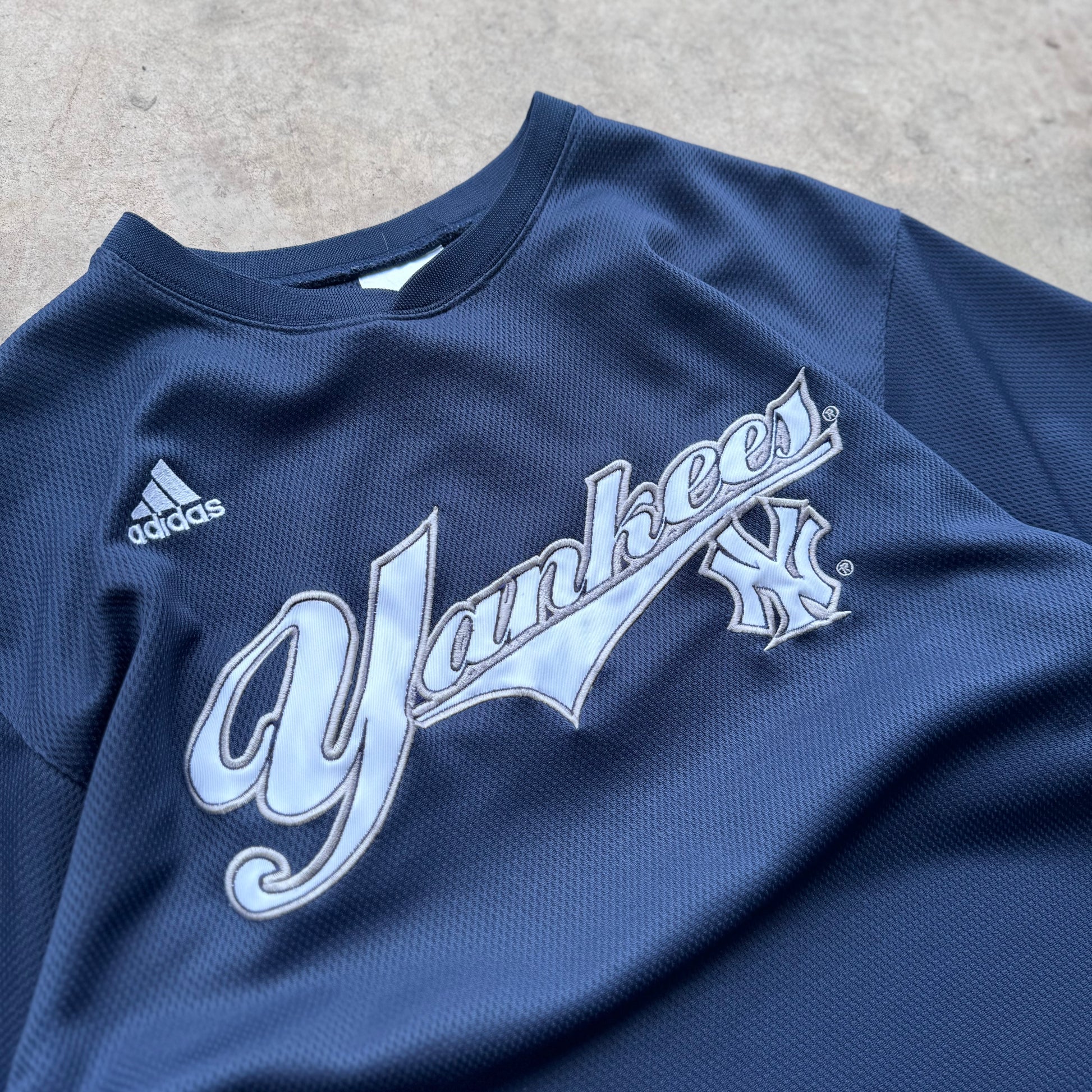 (L) 00s Adidas New York Yankees 'soccer' Style Jersey